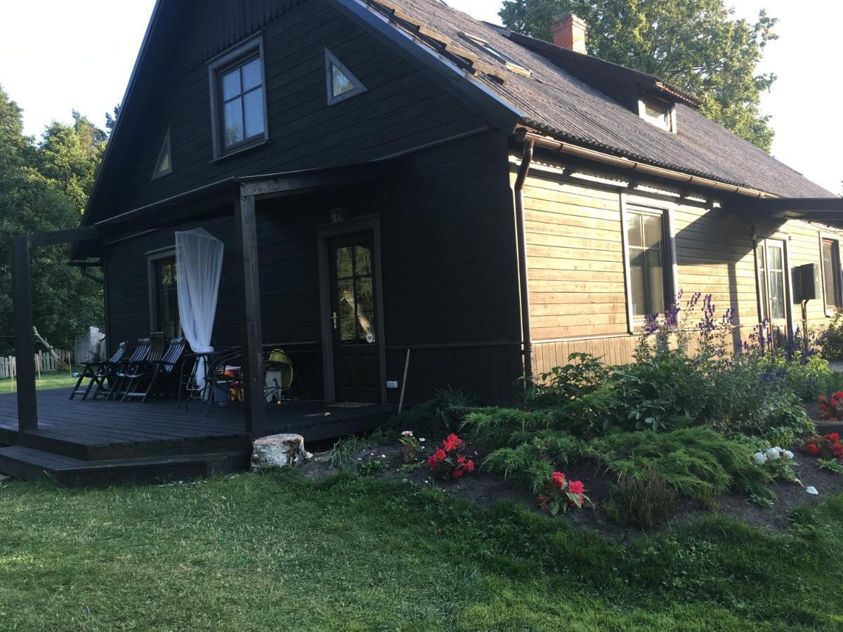 Holiday Home Niglini Saunags Buitenkant foto
